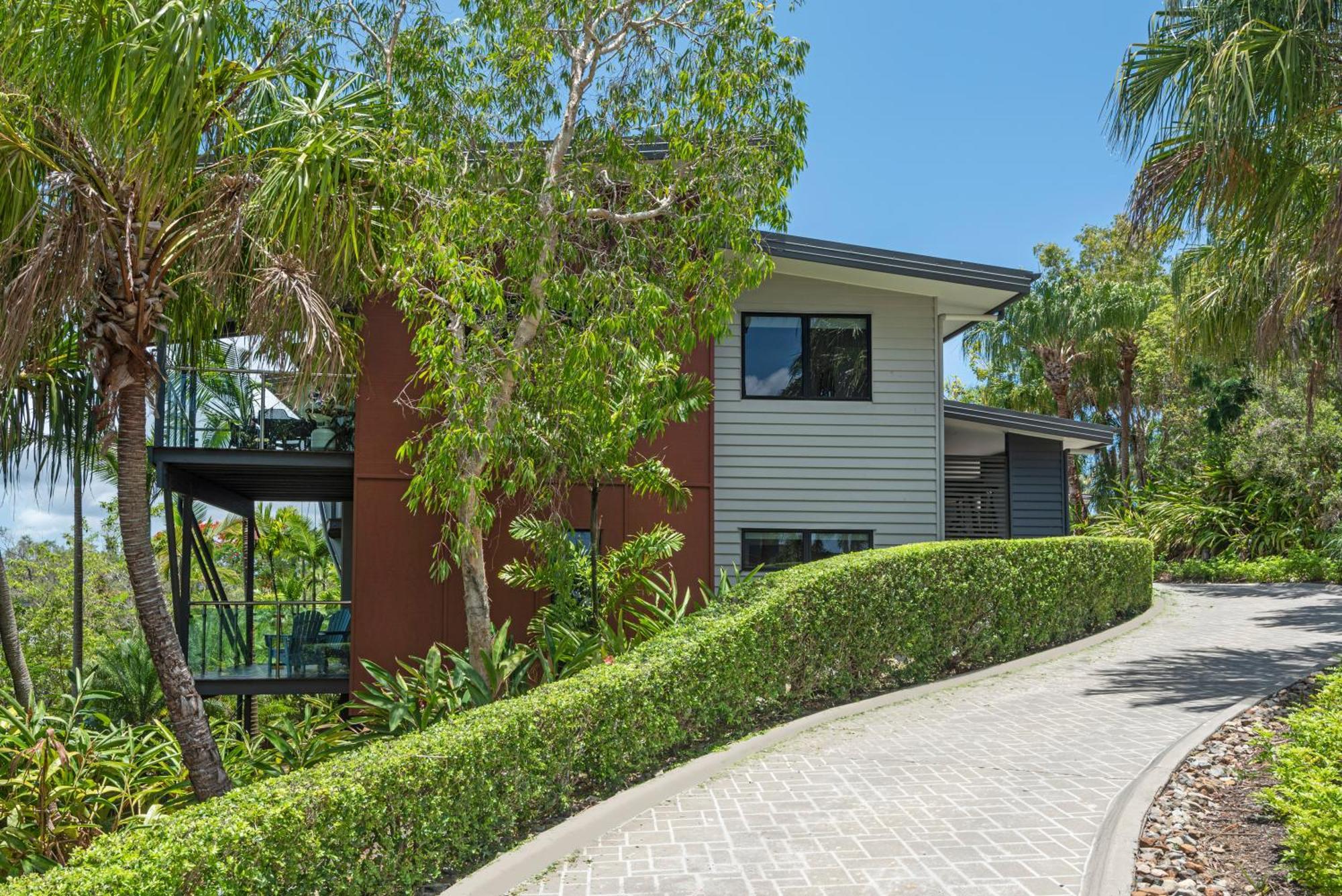 Pinnacle Apartments On Hamilton Island By Hiha Екстериор снимка