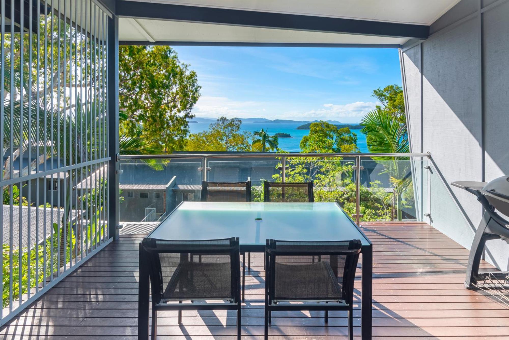 Pinnacle Apartments On Hamilton Island By Hiha Екстериор снимка