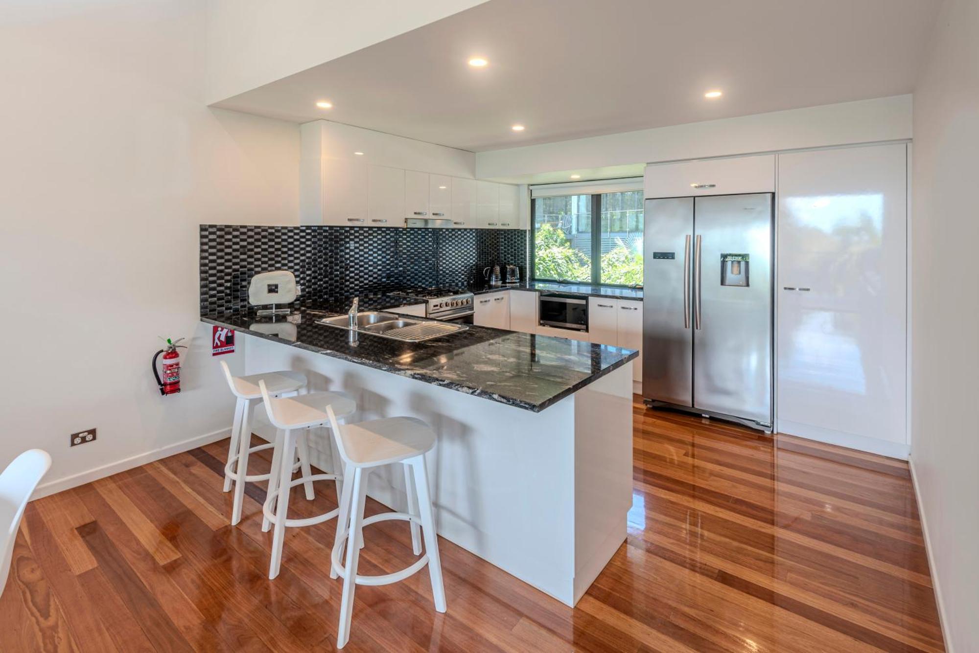 Pinnacle Apartments On Hamilton Island By Hiha Екстериор снимка